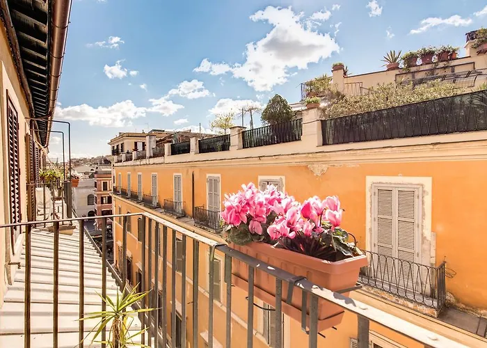 Terrace Pantheon Relais